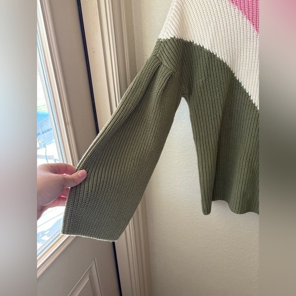 Lovers + Friends Mock Neck Sweater Size Small NWT - Picture 2 of 7